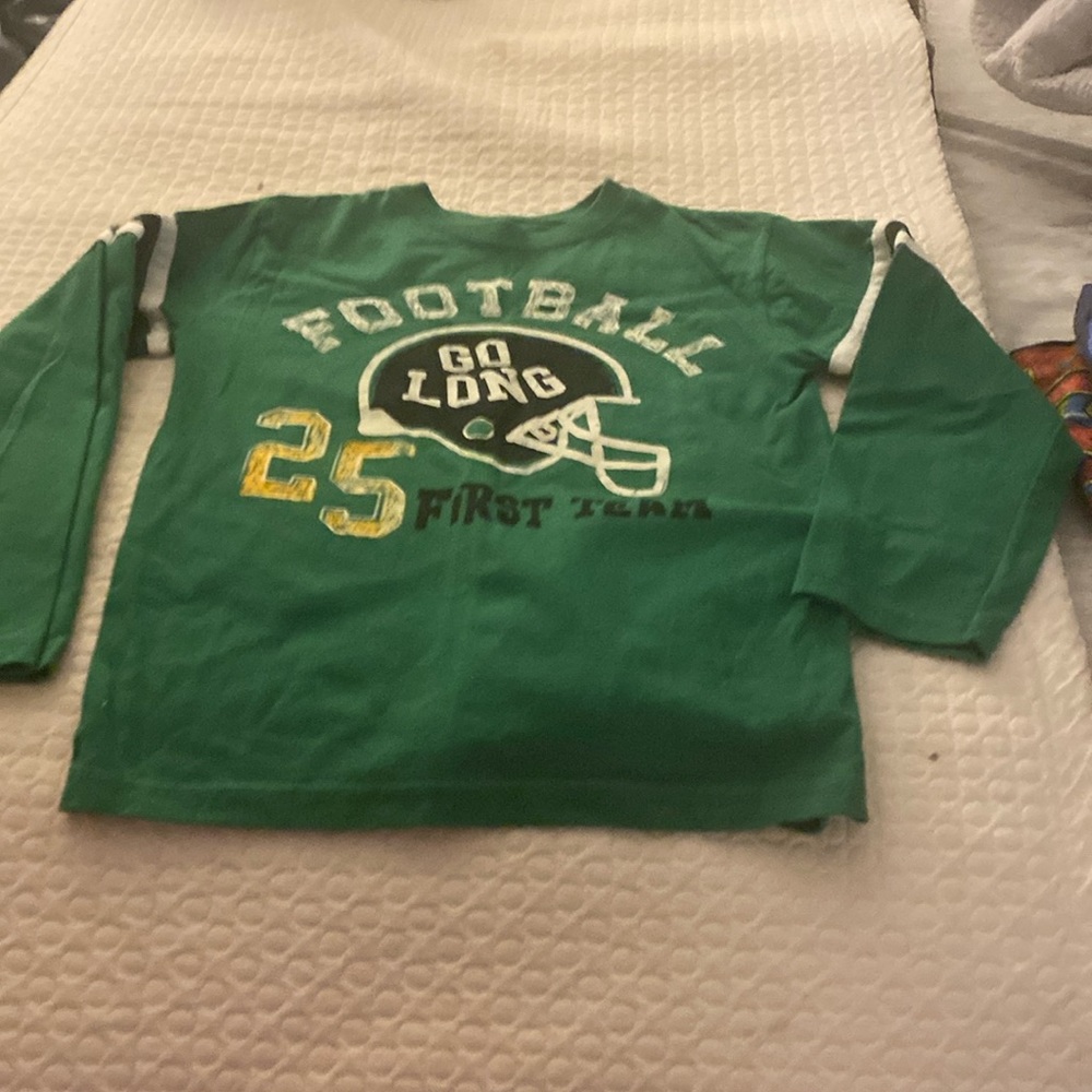 Long sleeve T-shirt, size 8 green